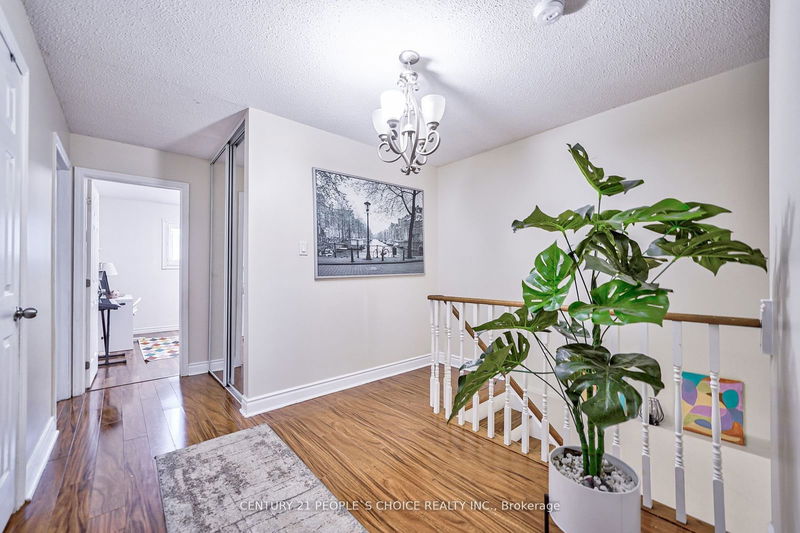 48 Newlyn Cres  Brampton, L6V 3A7 | Image 19