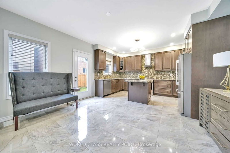 14 Loomis Rd  Brampton, L7A 4X4 | Image 13