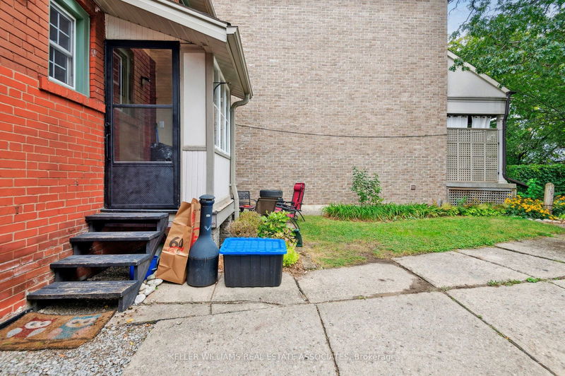 21 Methuen Ave  Toronto, M6S 1Z7 | Image 35