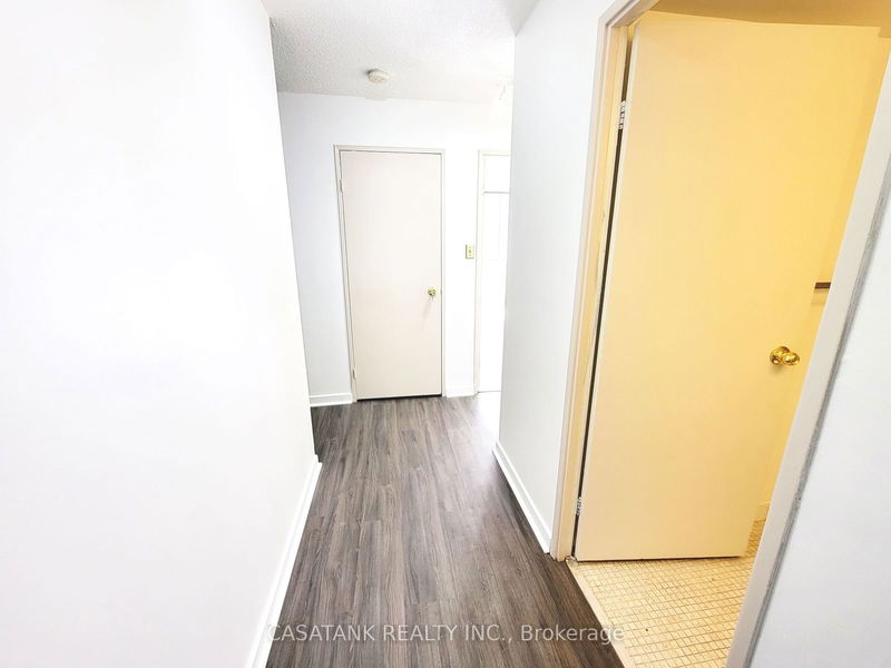  103 - 1580 Mississauga Valley Blvd  Mississauga, L5A 3T8 | Image 5