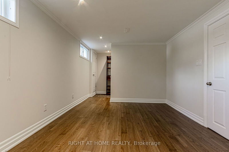 5247 Spruce Ave  Burlington, L7L 1N2 | Image 21