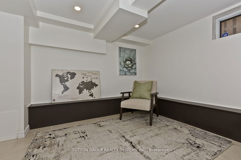 34 Fairfield Ave  Toronto, M8W 1R7 | Image 30