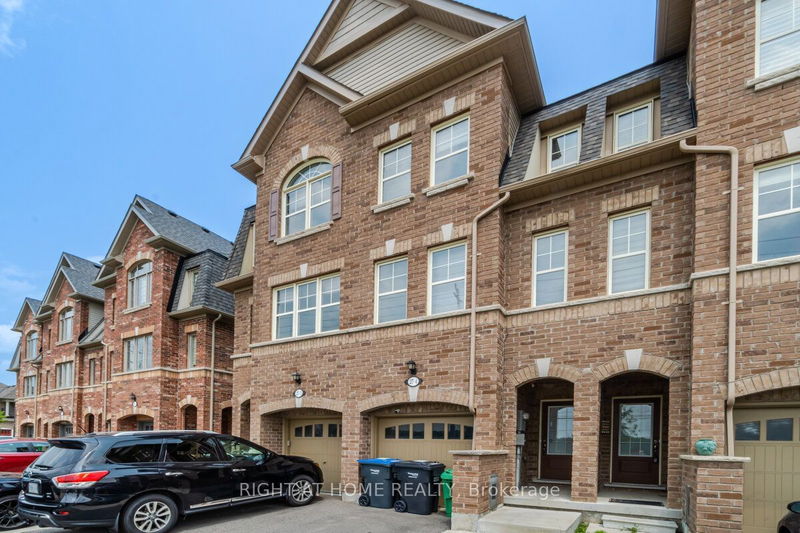  4 - 27 Pennycross Cres  Brampton, L7A 4M1 | Image 3