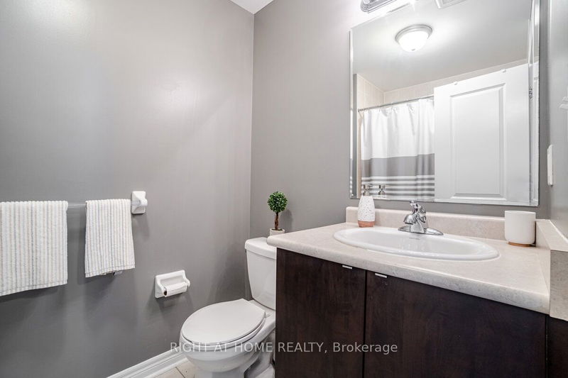  4 - 27 Pennycross Cres  Brampton, L7A 4M1 | Image 34