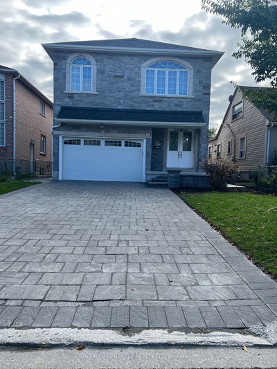 3056 Mcnaughton Ave E Mississauga, L4T 1R7 | Image 1