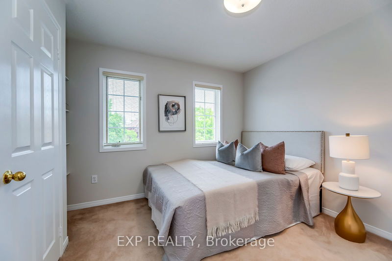 4208 Sagebrush Tr  Mississauga, L5C 4S1 | Image 23