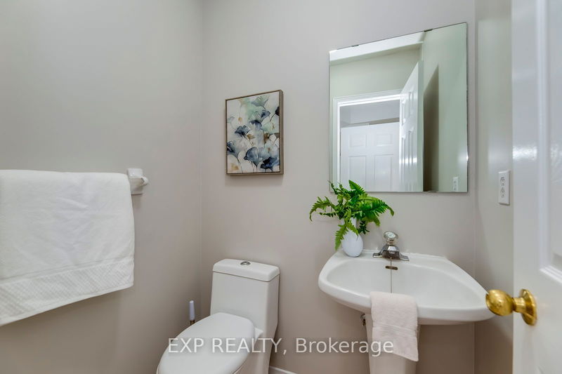 4208 Sagebrush Tr  Mississauga, L5C 4S1 | Image 25