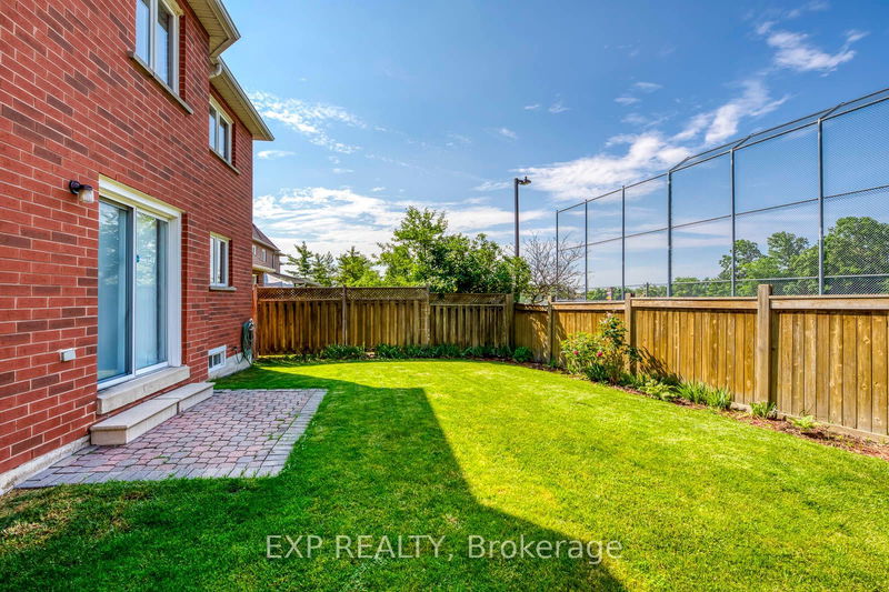 4208 Sagebrush Tr  Mississauga, L5C 4S1 | Image 29