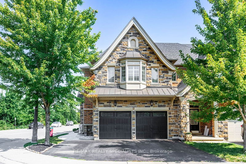 2495 Gateshead Common Rd  Oakville, L6M 0S2 | Image 1