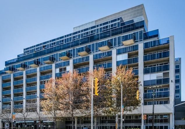 home for lease on 503-1050 The Queens Way