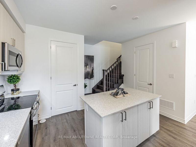  48 - 1317 Leriche Way  Milton, L9T 6H8 | Image 19