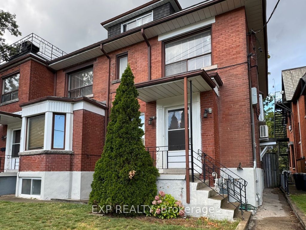 Building at 354 Annette Street, Toronto, High Park North