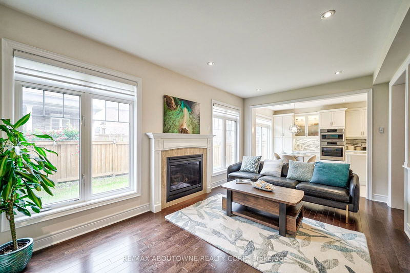 211 Sixteen Mile Dr  Oakville, L6M 0T8 | Image 13