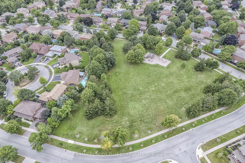 1379 Golden Meadow Tr  Oakville, L6H 3H1 | Image 38