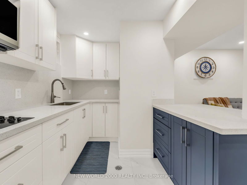 32 Edwalter Ave  Toronto, M8Y 1Z3 | Image 28