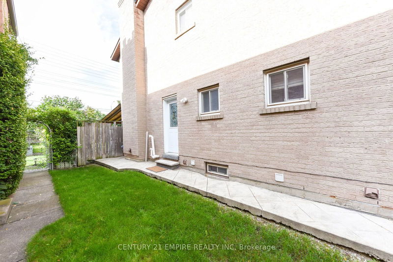 4233 Tea Garden Circ  Mississauga, L5B 2Z1 | Image 33