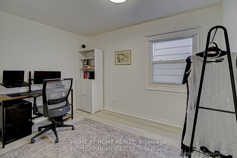 195 Prescott Ave  Toronto, M6N 3G9 | Image 12