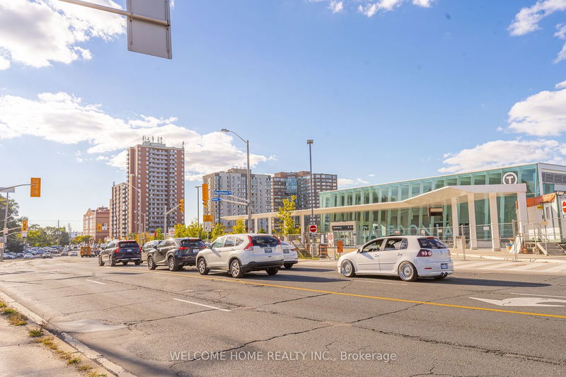  1003 - 2470 Eglinton Ave W Toronto, M6M 5E7 | Image 31