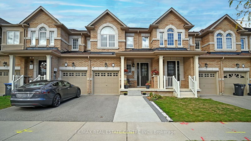 6 Kempsford Cres  Brampton, L7A 4M6 | Image 1