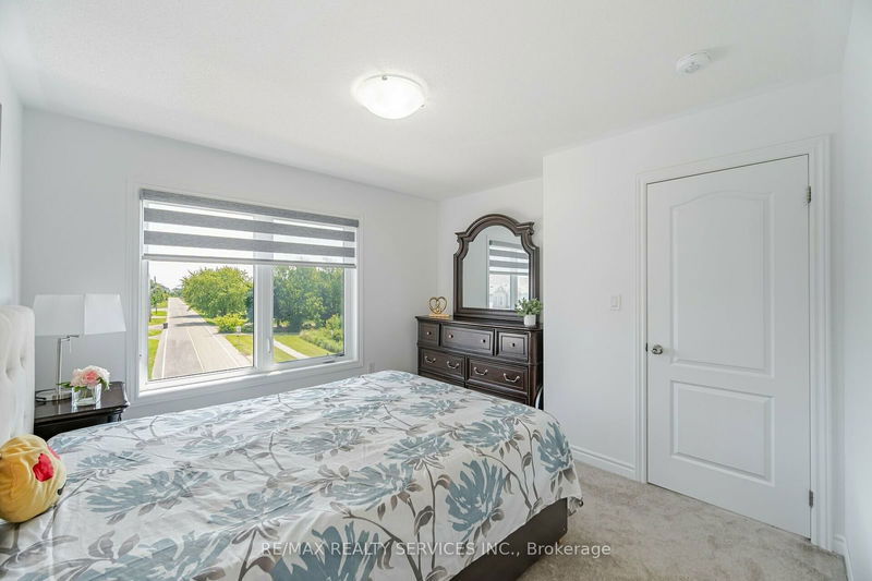 2 Waterville Way  Caledon, L7C 4L4 | Image 21