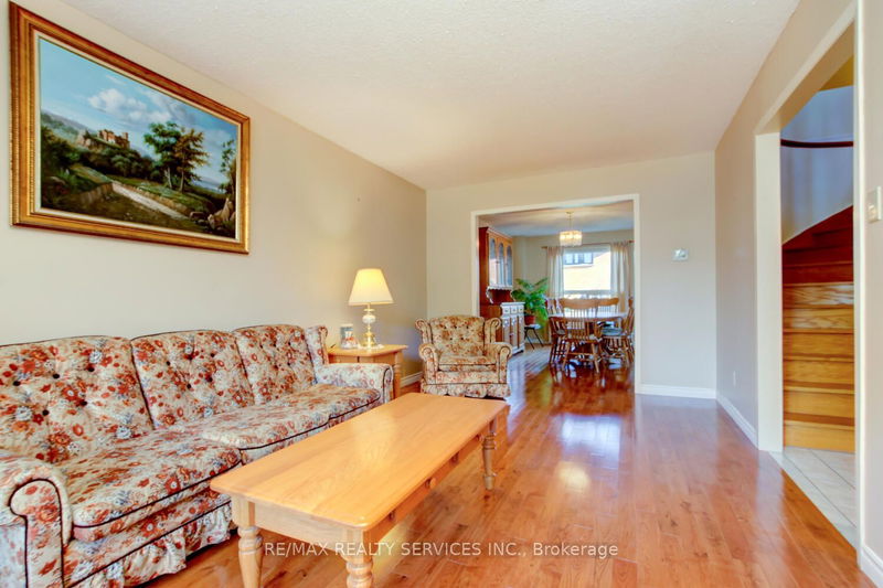 31 Wexford Rd  Brampton, L6Z 2W1 | Image 7