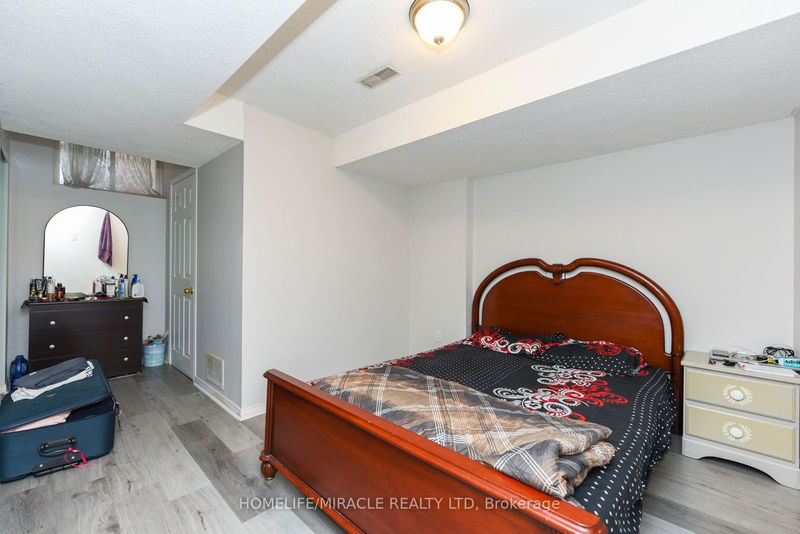 82 Via Romano Way  Brampton, L6P 1K2 | Image 32