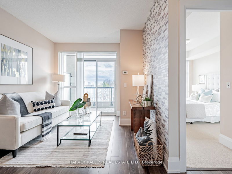  618 - 1 Old Mill Dr  Toronto, M6S 0A1 | Image 11