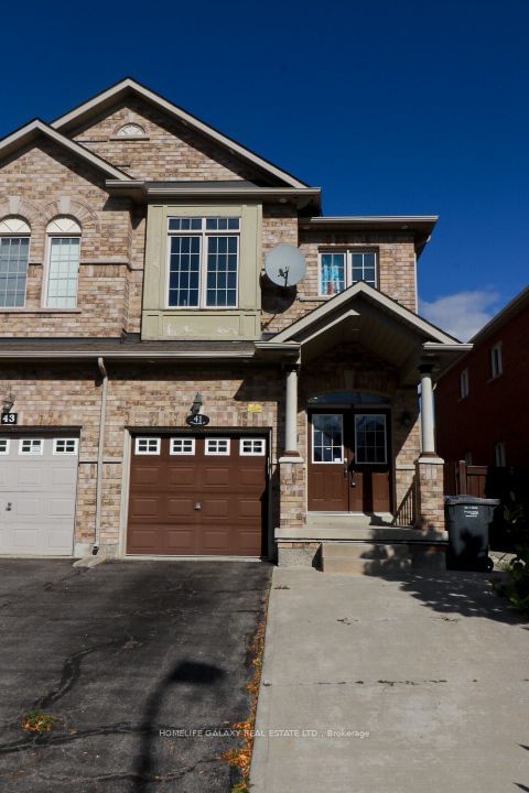 41 Crystalview Cres  Brampton, L6P 2R7 | Image 2