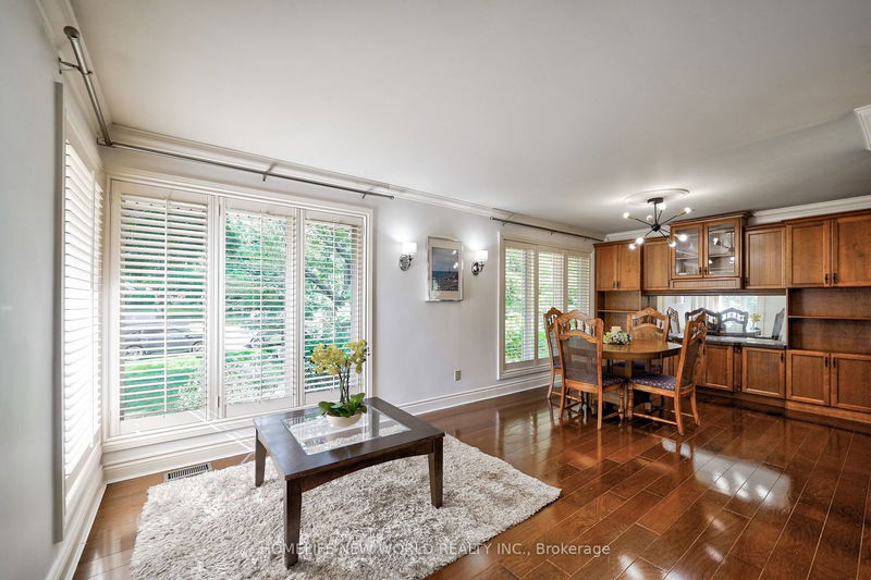 1386 Hixon St  Oakville, L6L 1R7 | Image 13