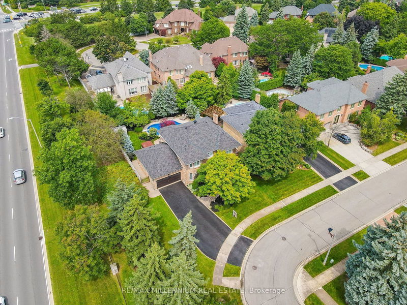 1050 Masters Green   Oakville, L6M 2P1 | Image 1