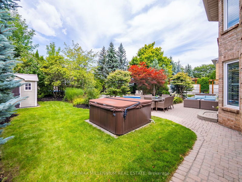 1050 Masters Green   Oakville, L6M 2P1 | Image 36