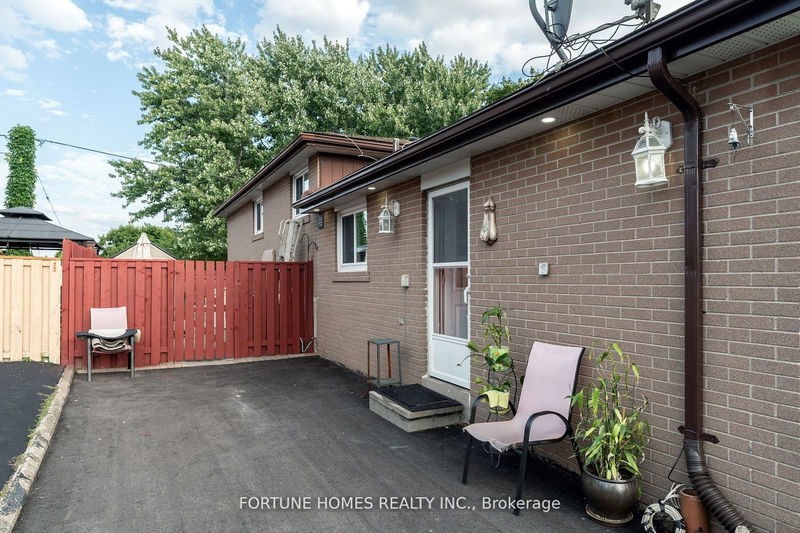 29 Doncaster Dr  Brampton, L6T 1S8 | Image 37