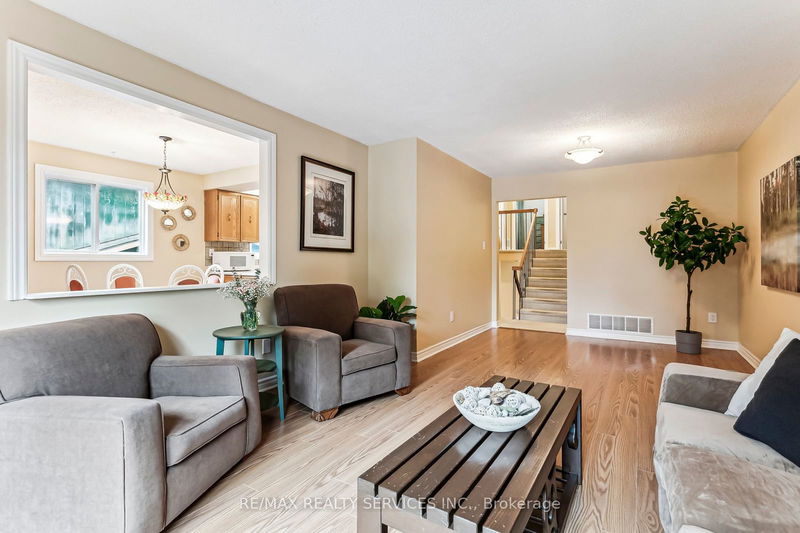 59 Lionshead Lookout   Brampton, L6S 3X3 | Image 6