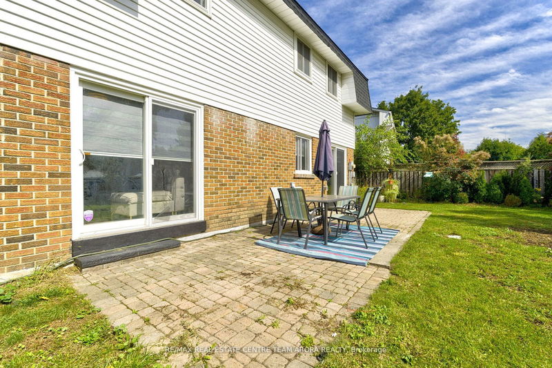 384 Lolita Gdns  Mississauga, L5A 2A9 | Image 32