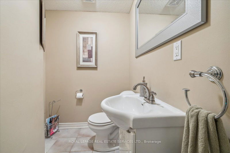 2794 Rainbow Cres  Mississauga, L5L 5W1 | Image 38