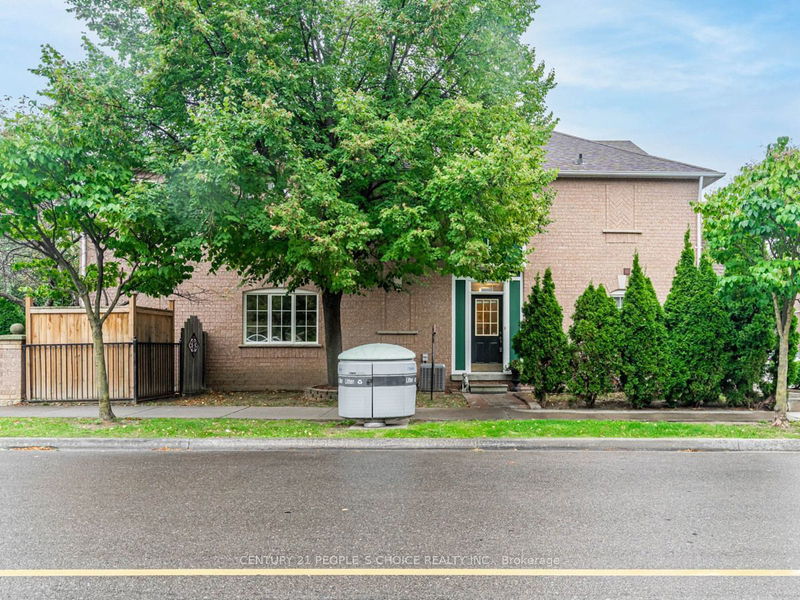 57 Pioneer Ave  Toronto, M6M 5H5 | Image 3