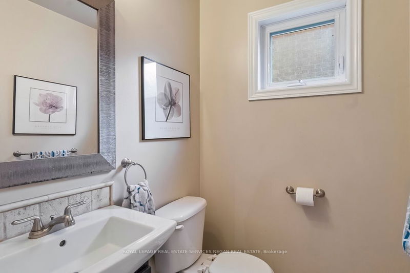 1266 Dexter Cres  Mississauga, L5G 4R7 | Image 14