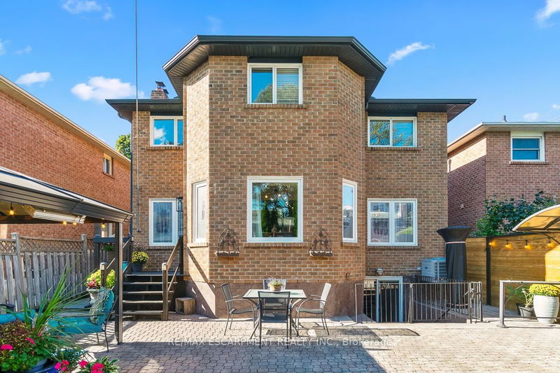 1266 Dexter Cres  Mississauga, L5G 4R7 | Image 36