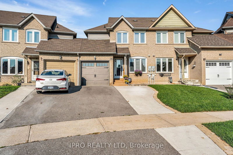 38 Gardenia Way  Caledon, L7C 1B2 | Image 1