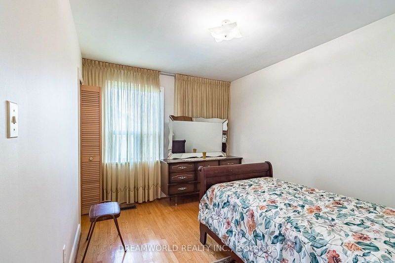 4 Nagel Rd  Toronto, M3M 1X8 | Image 15