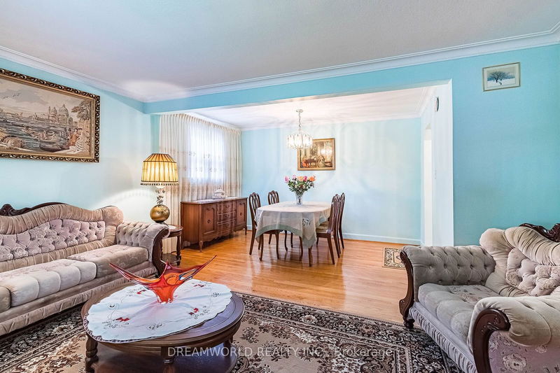 4 Nagel Rd  Toronto, M3M 1X8 | Image 6