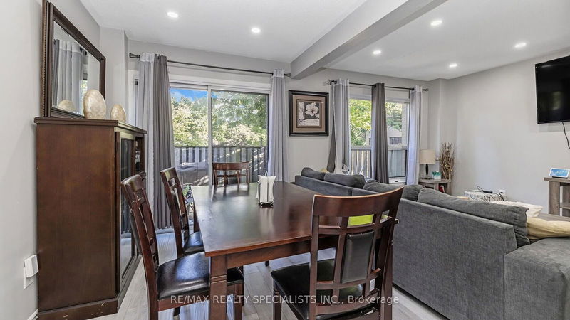 147 Fleetwood Cres  Brampton, L6T 2E6 | Image 10