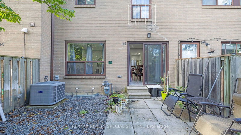 147 Fleetwood Cres  Brampton, L6T 2E6 | Image 39