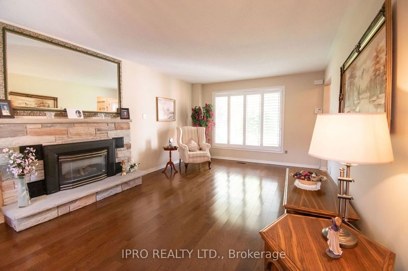 646 Bookham Cres  Mississauga, L4Z 1T9 | Image 25