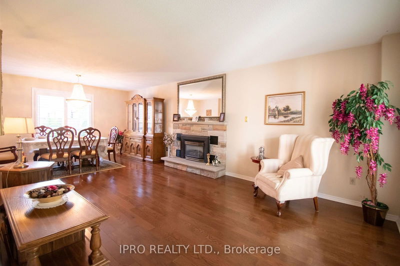 646 Bookham Cres  Mississauga, L4Z 1T9 | Image 27