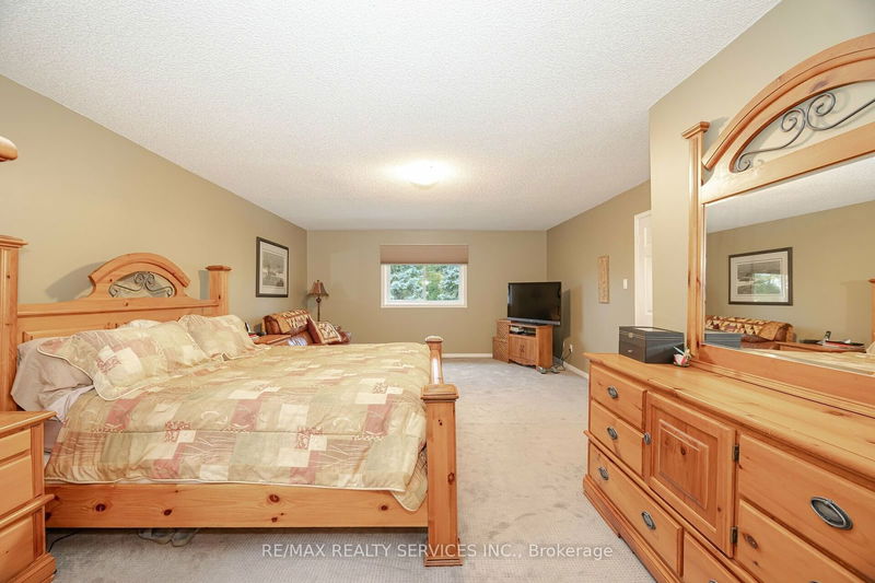 34 Casper Cres  Brampton, L6W 4N2 | Image 25