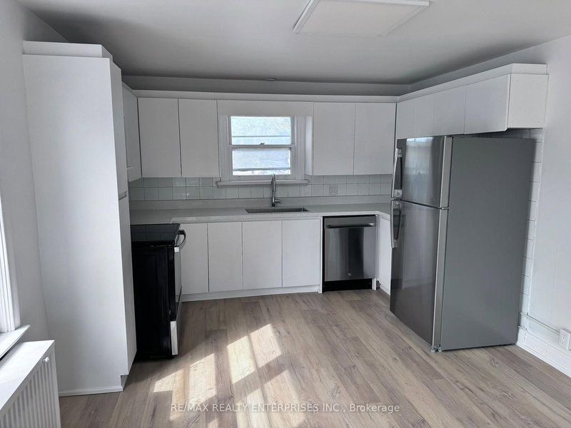 Apt 1 - 1187 Hurontario St, Mississauga, L5G 3H2 | Image 2