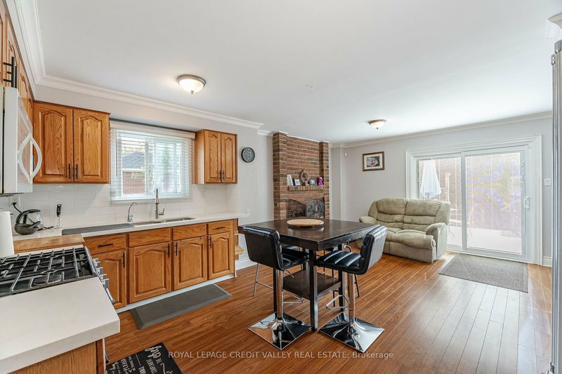 83 Fairglen Ave  Brampton, L6X 1K7 | Image 12