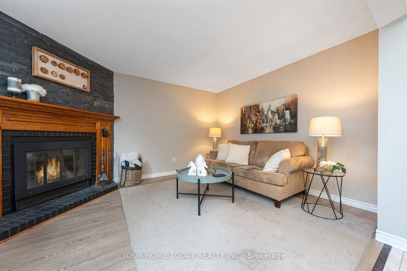 42 McKinnon Ave  Halton Hills, L7G 5H4 | Image 10