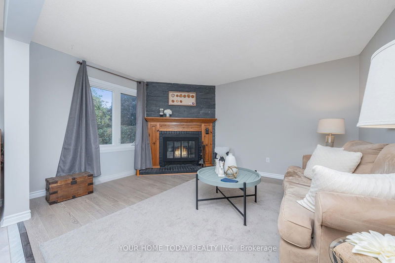 42 McKinnon Ave  Halton Hills, L7G 5H4 | Image 11